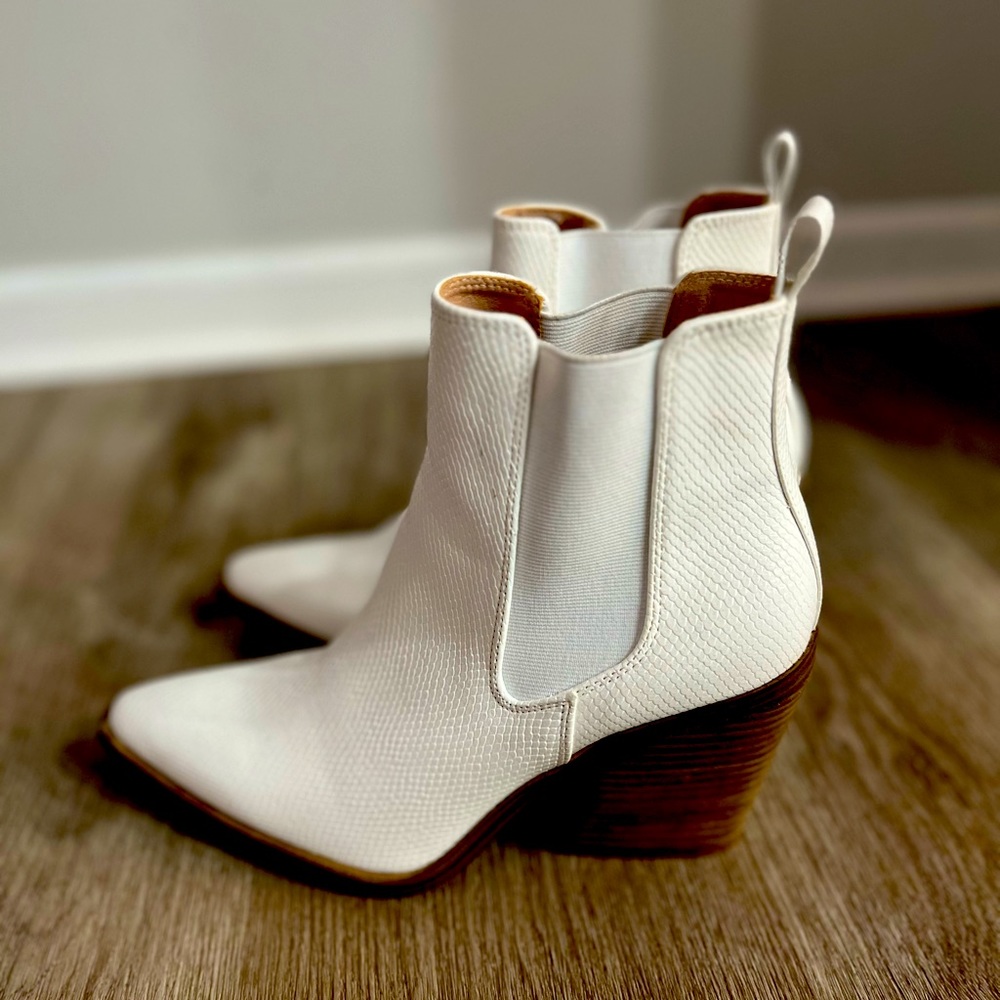 Barn Babe White Boots